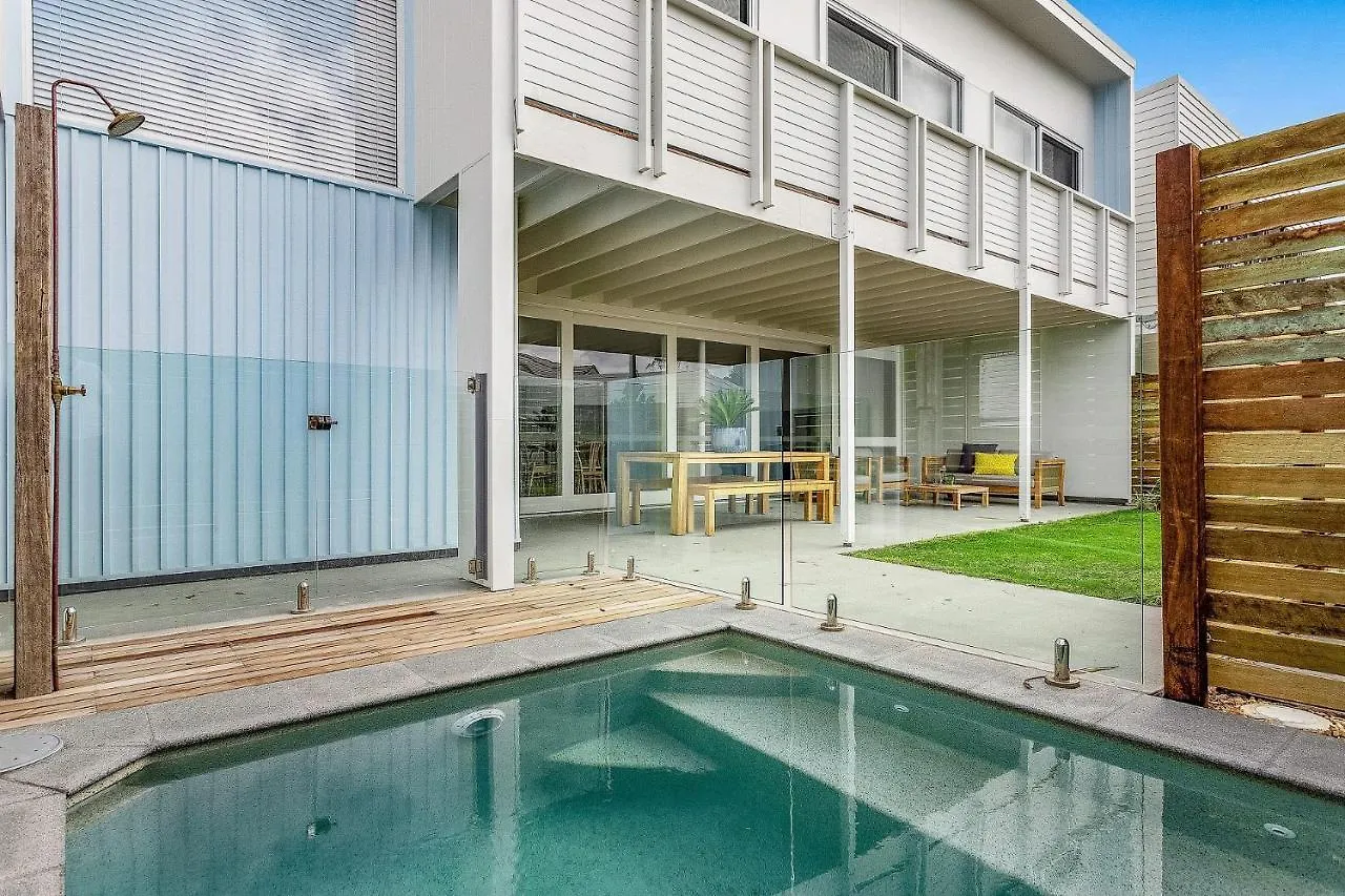Holiday home Lomani 8 On Browning Street Villa Byron Bay